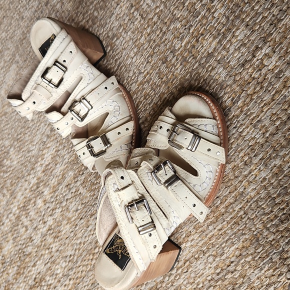 Freebird Caitlyn Shoes - Picture 14 of 16